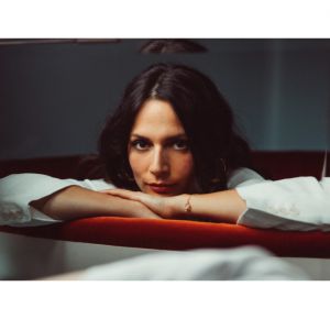 Nach " L'aventure" ( Anna Chedid ) Nach " L'aventure" ( Anna Chedid )