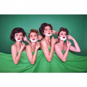 Les Sea Girls Au Pouvoir! Les Sea Girls Au Pouvoir!
