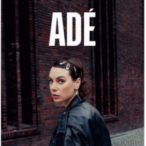 Adé