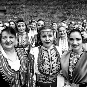 Le Mystère Des Voix Bulgares - Théâtre Les Quinconces Le Mystère Des Voix Bulgares - Théâtre Les Quinconces